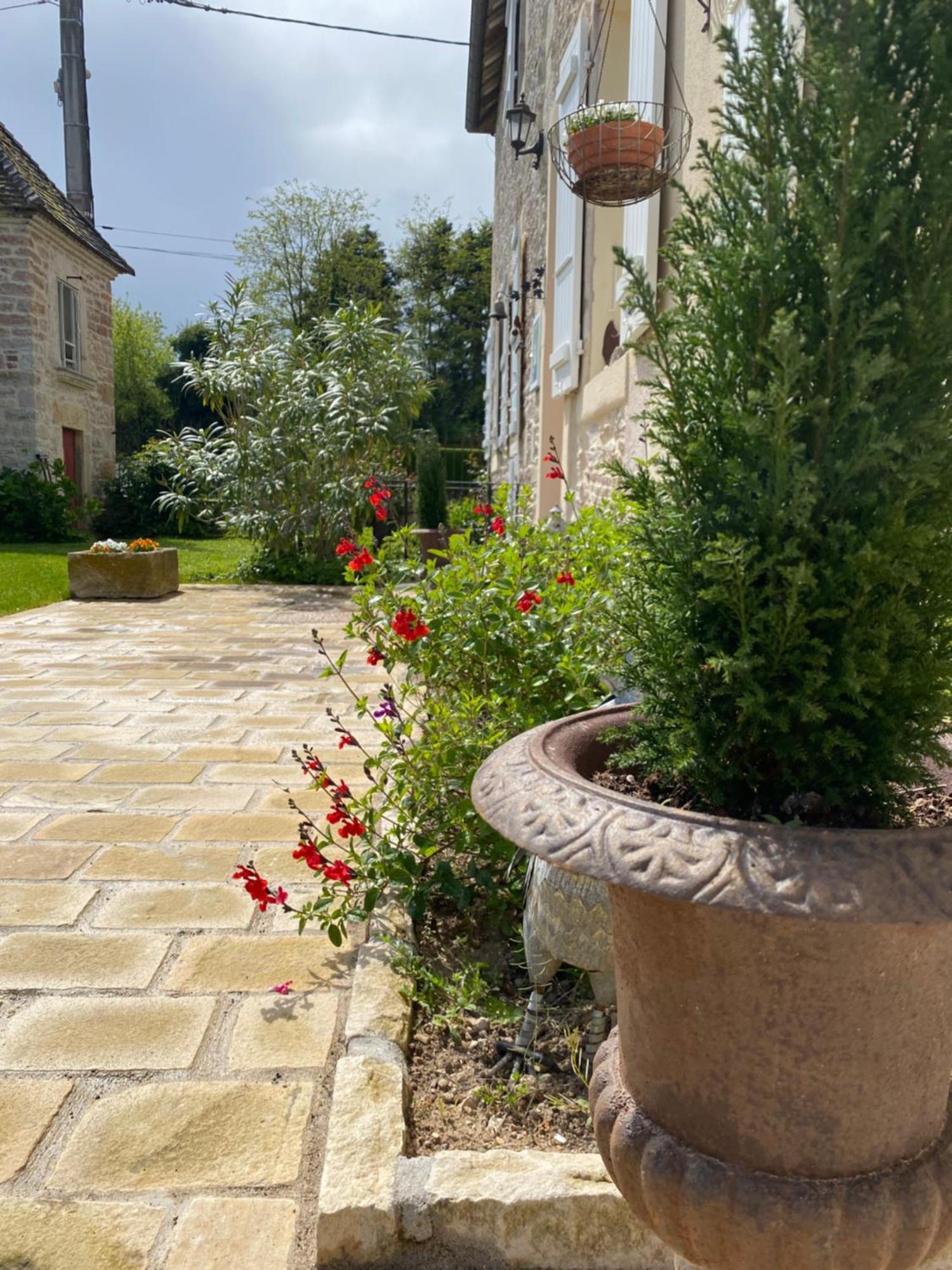 Le Pigeonnier De Saint-Loup Bed And Breakfast エクステリア 写真